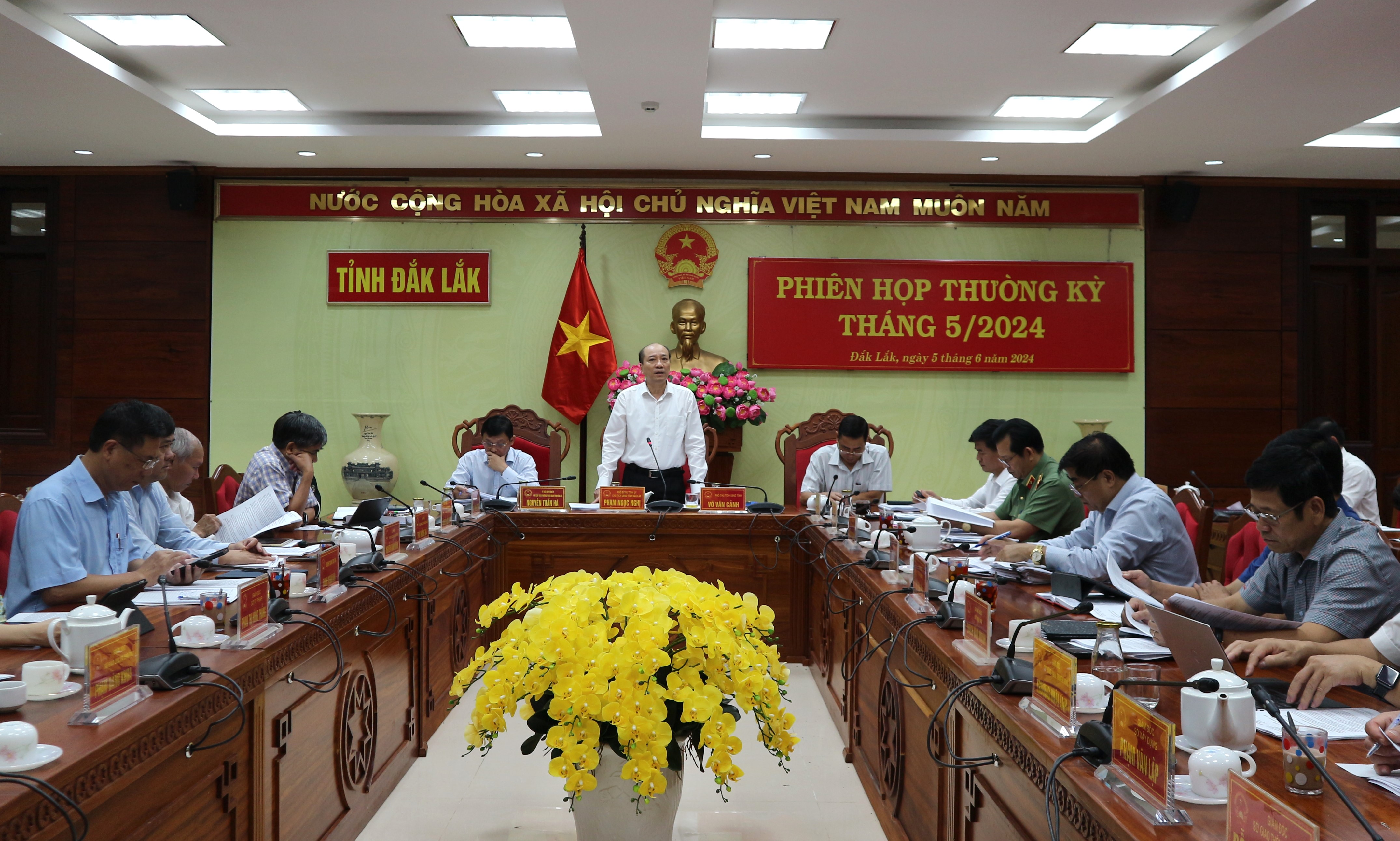 Đẩy nhanh tiến độ hoàn thành các dự án trọng điểm chào mừng kỷ niệm 120 năm Ngày thành lập tỉnh Đắk Lắk